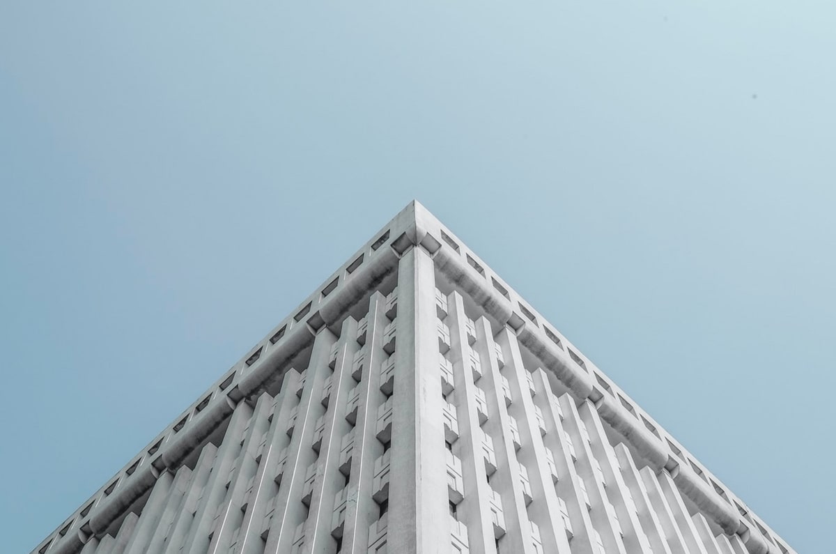 程序员厉害还是黑客厉害？揭秘两种技术思维的职业发展与价值实现